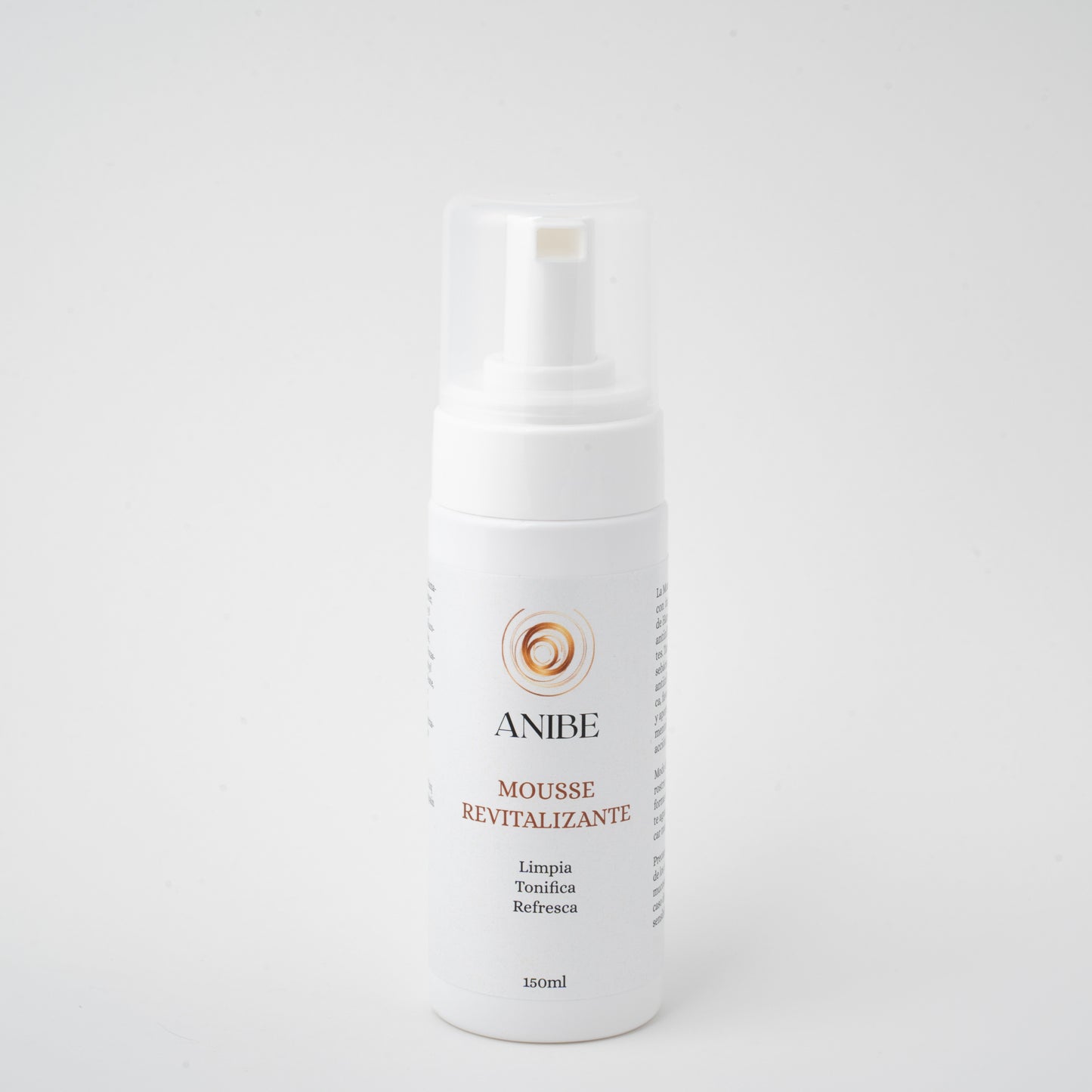 MOUSSE
REVITLIZANTE
Todo tipo de pieles
Limpia, tonifica y refresca